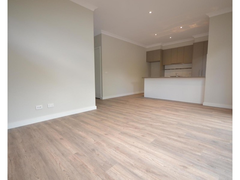 23b Manchester Road, Mooroolbark VIC 3138
