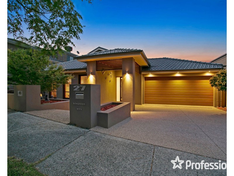 27 Kingston Way, Mooroolbark VIC 3138