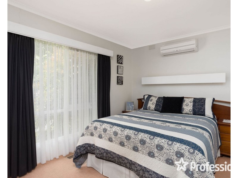 12 Coolabah Street, Mooroolbark VIC 3138