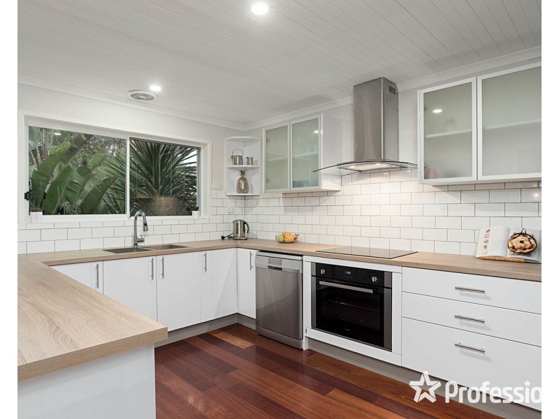 12 View Point Drive, Chirnside Park VIC 3116