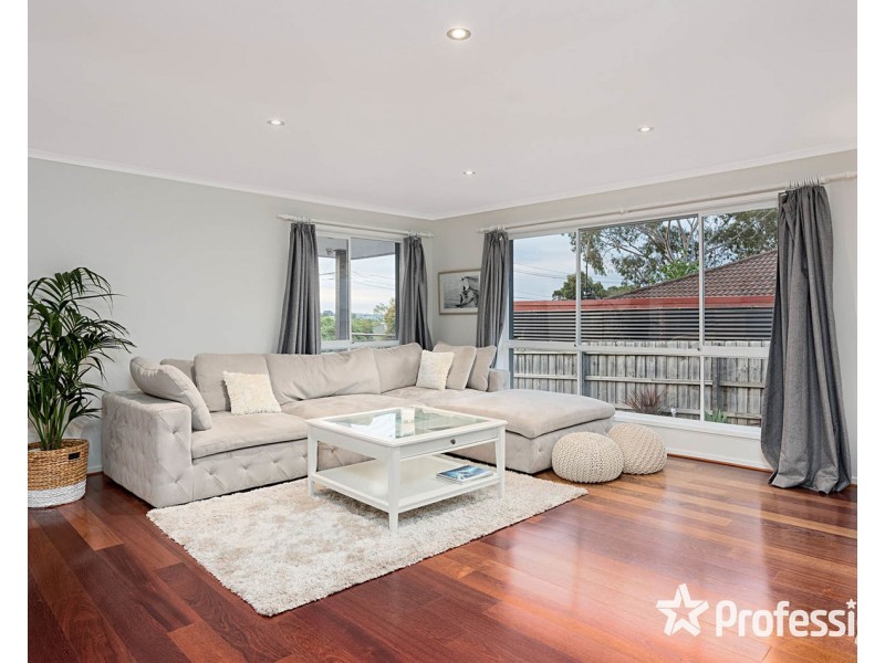 12 View Point Drive, Chirnside Park VIC 3116