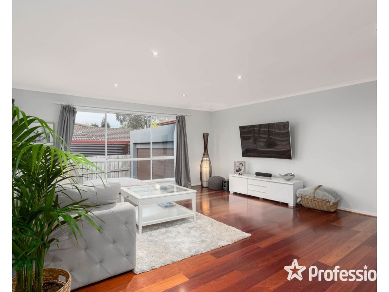 12 View Point Drive, Chirnside Park VIC 3116