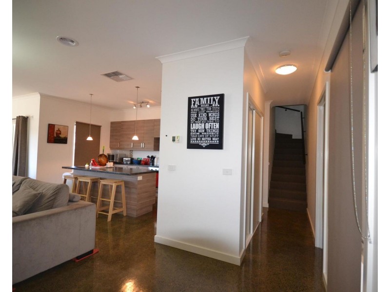 124a Edward Road, Chirnside Park VIC 3116