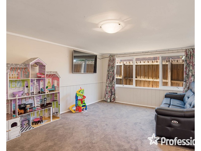 12 Crown Point, Chirnside Park VIC 3116