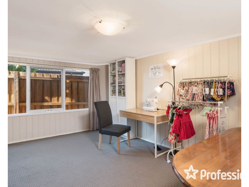 12 Crown Point, Chirnside Park VIC 3116