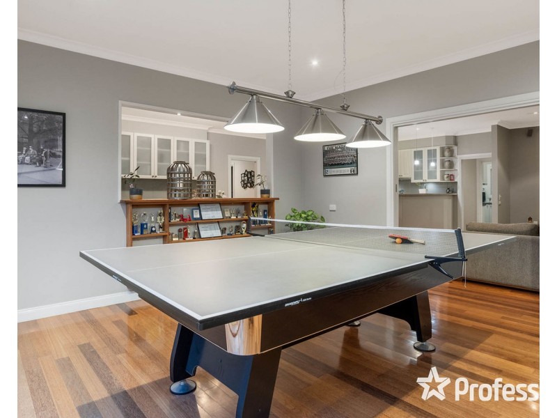 49 Larbert Road, Mooroolbark VIC 3138