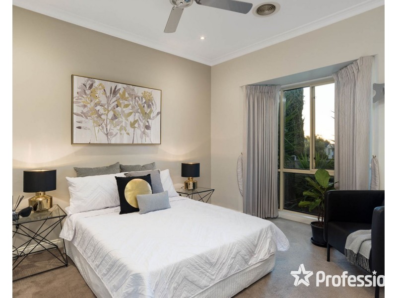 49 Larbert Road, Mooroolbark VIC 3138