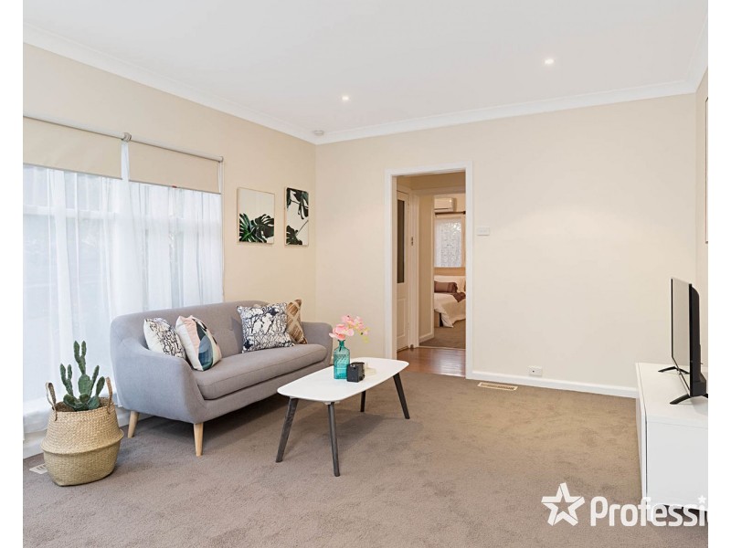 115 Mount View Parade, Croydon VIC 3136
