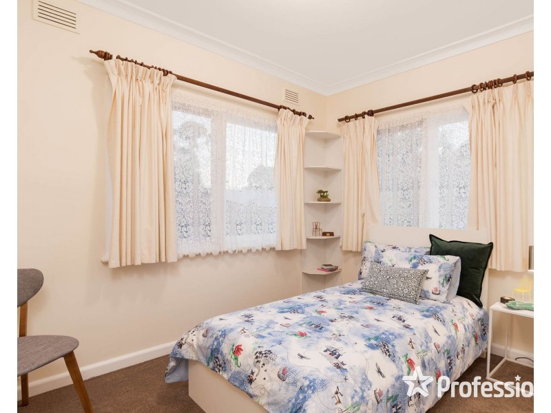 115 Mount View Parade, Croydon VIC 3136