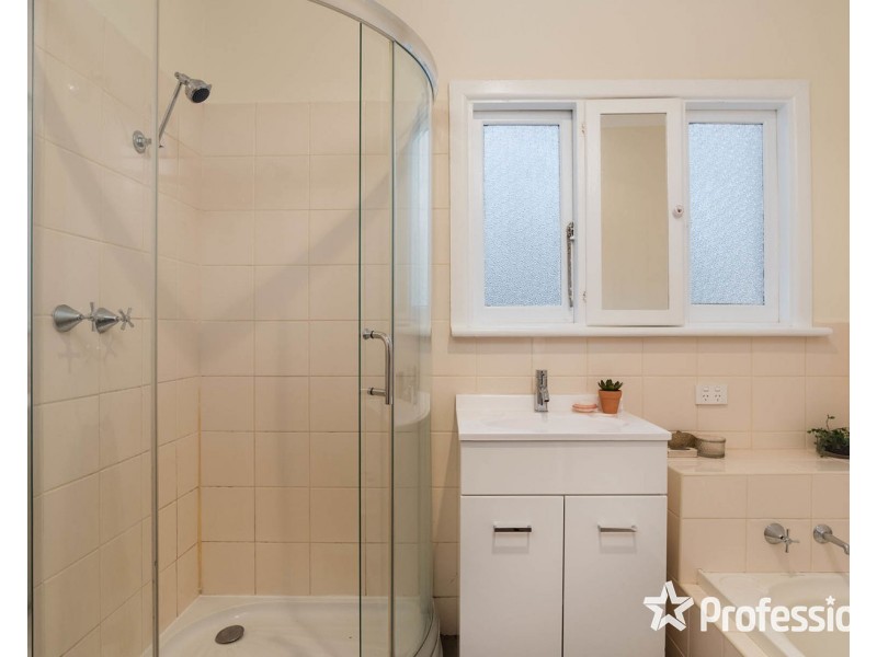 115 Mount View Parade, Croydon VIC 3136