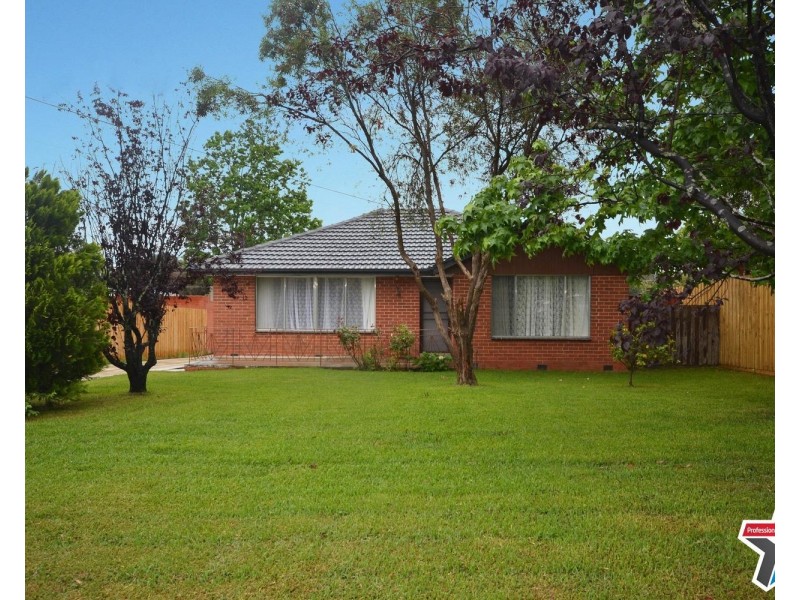 1/11 Saxon Drive, Mooroolbark VIC 3138