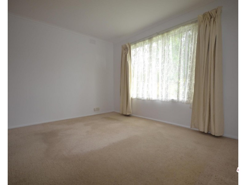 1/11 Saxon Drive, Mooroolbark VIC 3138