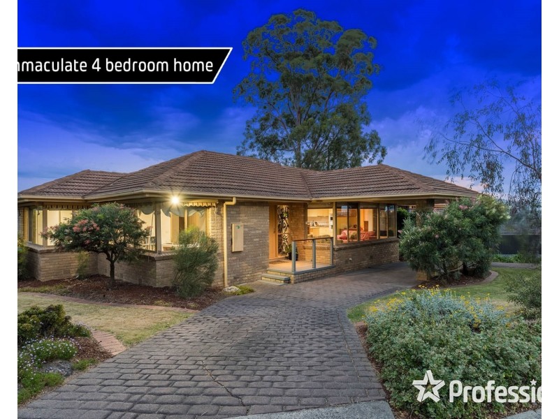 18 Corrong Crescent, Mooroolbark VIC 3138