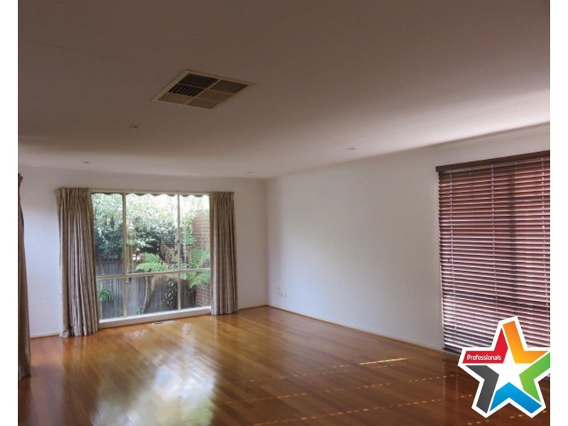 4/19 Luscombe Court, Kilsyth VIC 3137