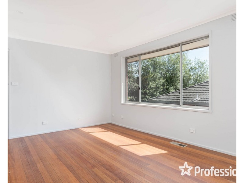 3/5 Felix Grove, Mooroolbark VIC 3138