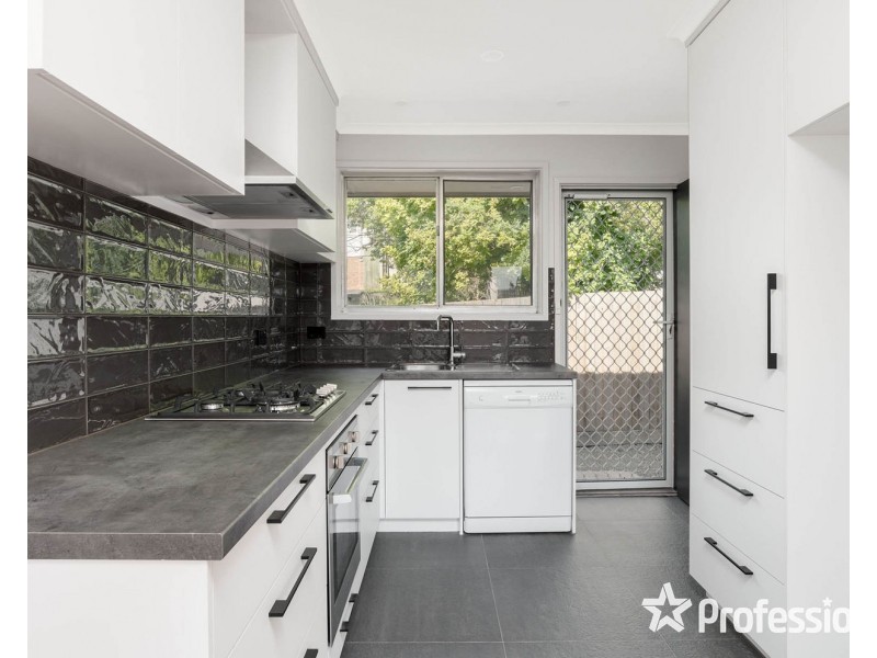 3/5 Felix Grove, Mooroolbark VIC 3138