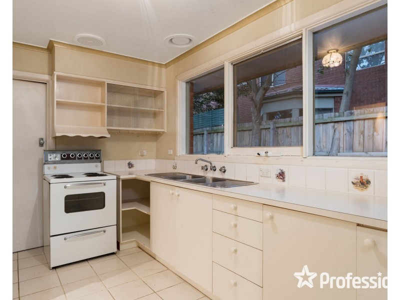 84 Felix Crescent, Ringwood North VIC 3134