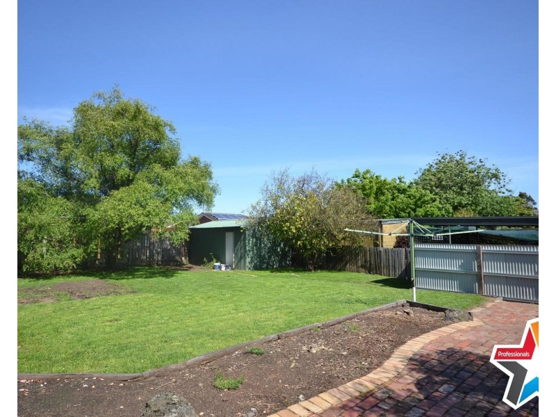 53 Sunbeam Avenue, Ringwood East VIC 3135