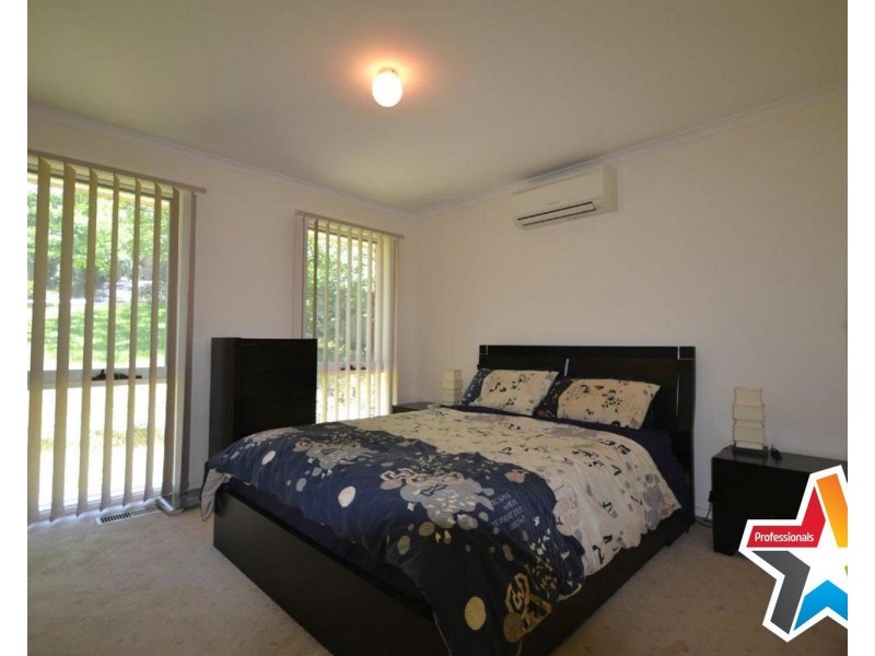 48 Winyard Drive, Mooroolbark VIC 3138
