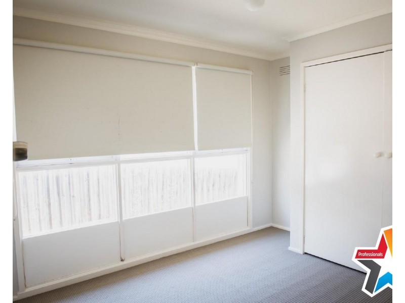 15 Sheldon Avenue, Mooroolbark VIC 3138