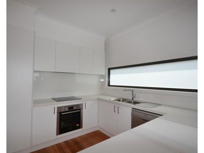 1 Floral Court, Mooroolbark VIC 3138