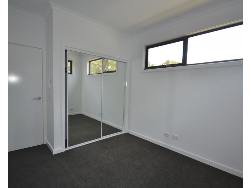 1 Floral Court, Mooroolbark VIC 3138