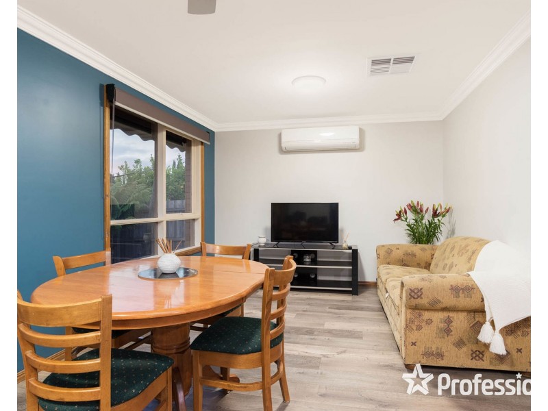 67 Pembroke Road, Mooroolbark VIC 3138