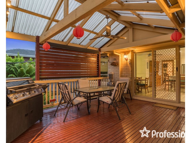 67 Pembroke Road, Mooroolbark VIC 3138