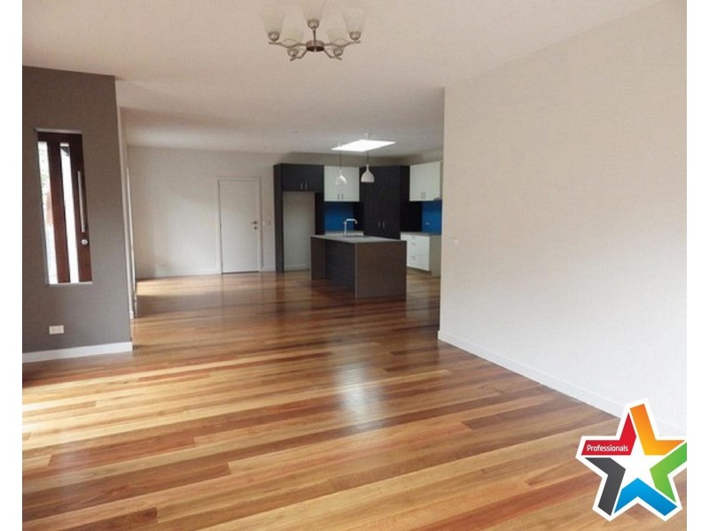 12A Dobell Place, Mooroolbark VIC 3138