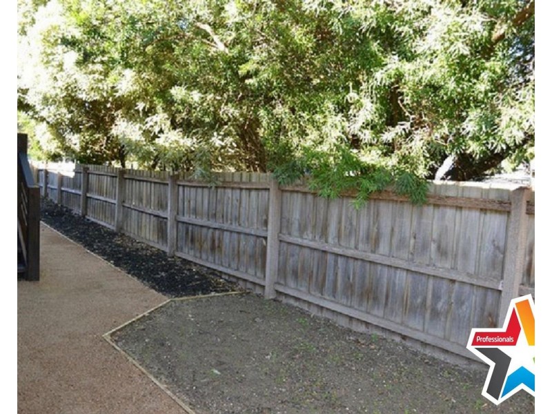 12A Dobell Place, Mooroolbark VIC 3138