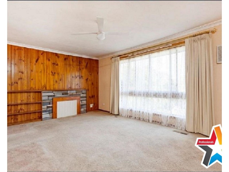 69 Carronvale Road, Mooroolbark VIC 3138