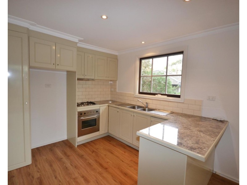 2/18 Beresford Road, Lilydale VIC 3140