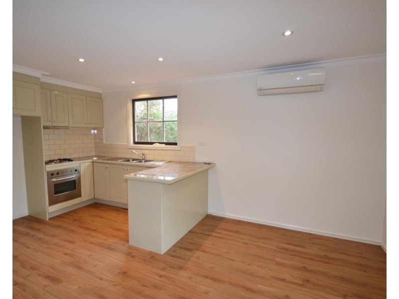 2/18 Beresford Road, Lilydale VIC 3140
