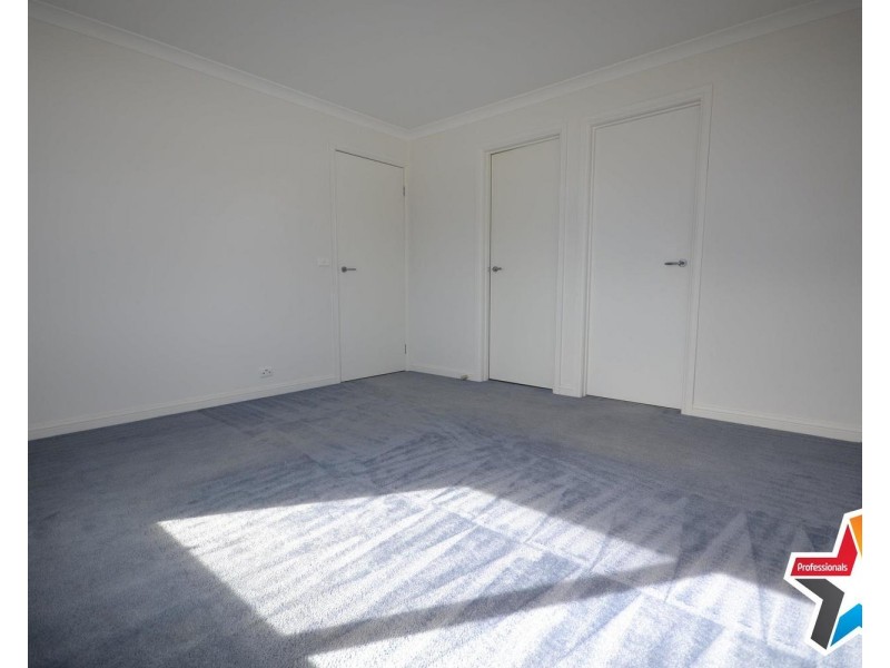 1/4-6 Cambridge Road, Mooroolbark VIC 3138