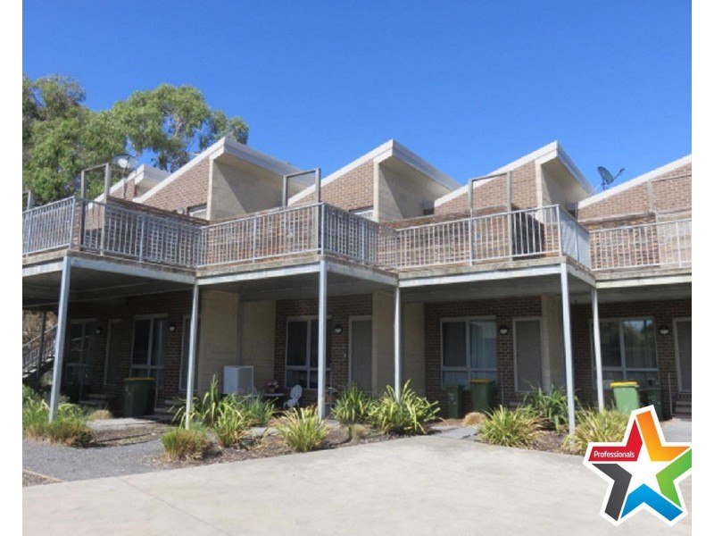 21/8-10 Mount View Parade, Mooroolbark VIC 3138