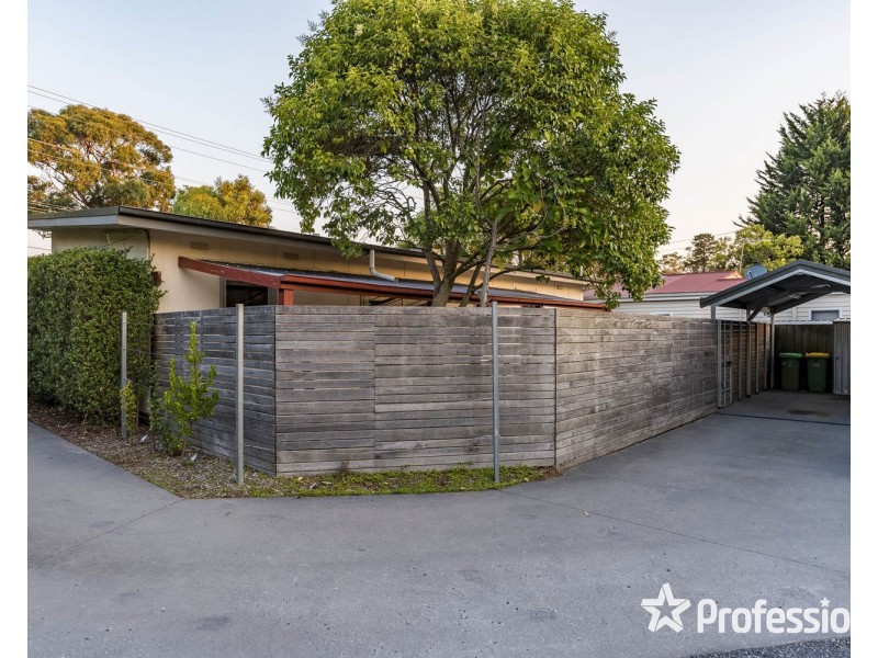 97 Hereford Road, Mount Evelyn VIC 3796