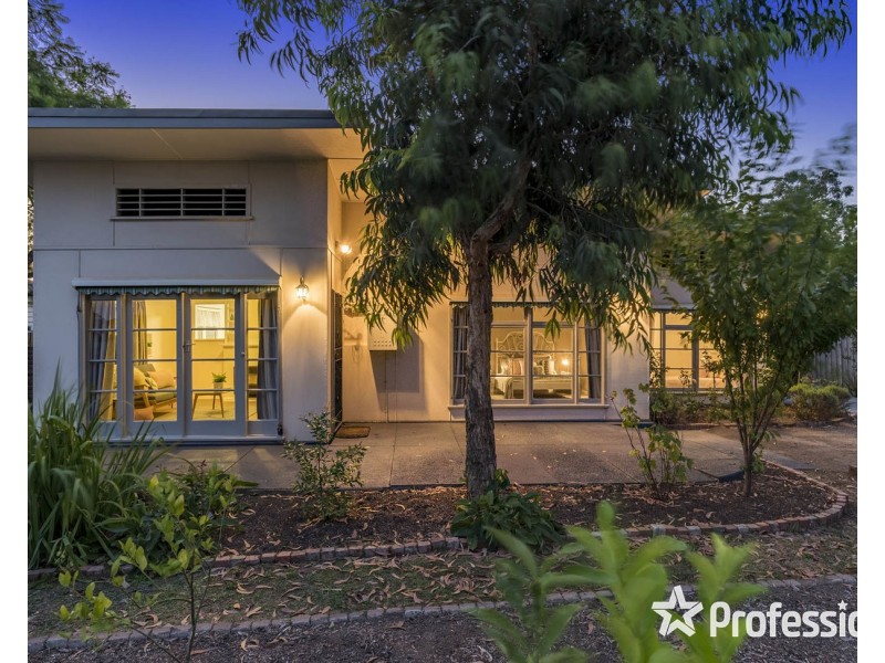 97 Hereford Road, Mount Evelyn VIC 3796