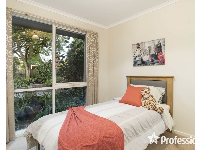 2 Great Oak Court, Mooroolbark VIC 3138