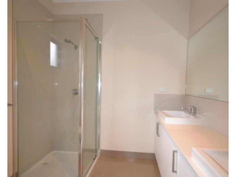 15a Balmoral Street, Kilsyth VIC 3137