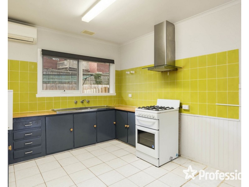2/96 Sherlock Road, Mooroolbark VIC 3138