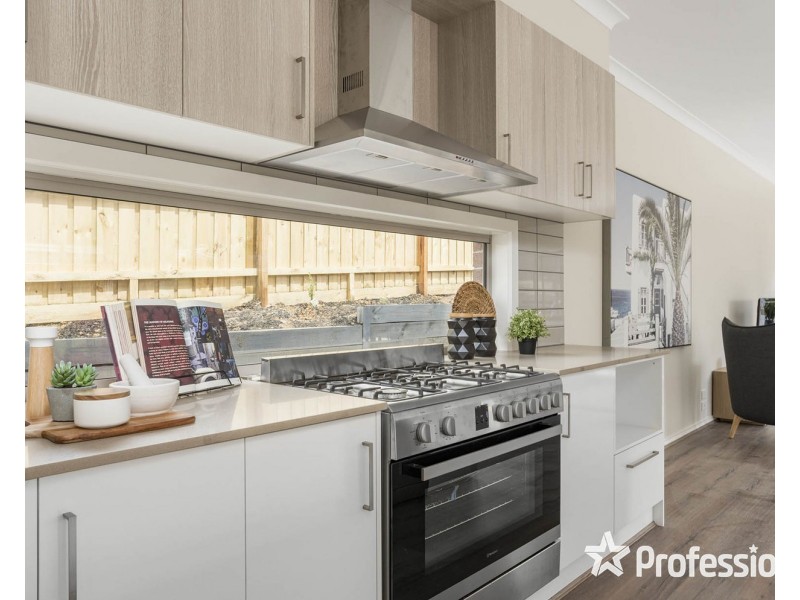 14 Camden Drive, Chirnside Park VIC 3116