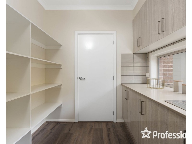 14 Camden Drive, Chirnside Park VIC 3116