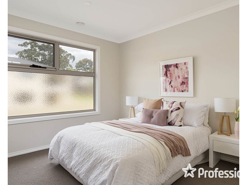 14 Camden Drive, Chirnside Park VIC 3116