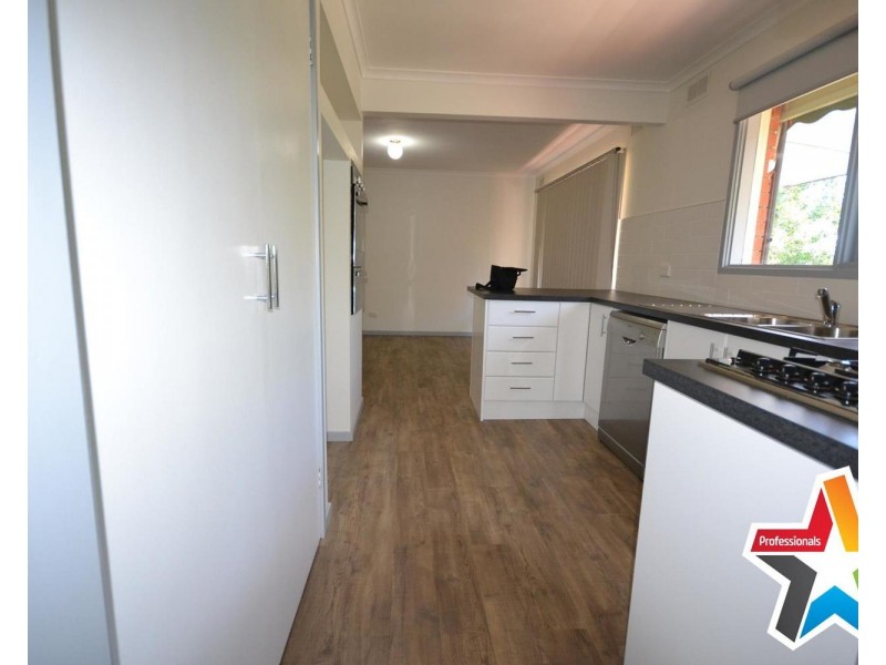 2 Contour Court, Chirnside Park VIC 3116