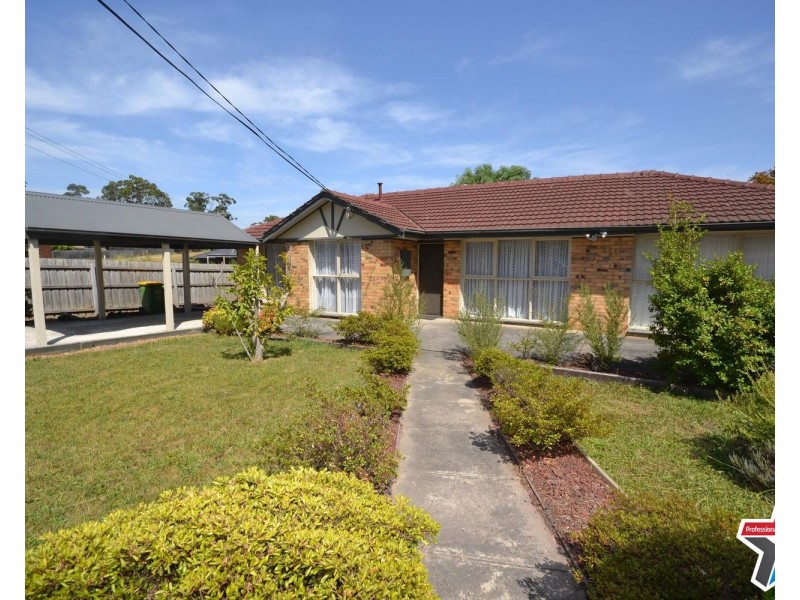 49 Pembroke Road, Mooroolbark VIC 3138