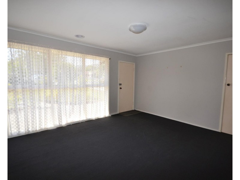 49 Pembroke Road, Mooroolbark VIC 3138