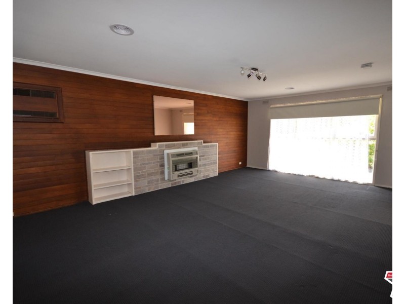 49 Pembroke Road, Mooroolbark VIC 3138