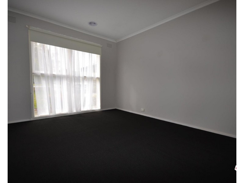 49 Pembroke Road, Mooroolbark VIC 3138