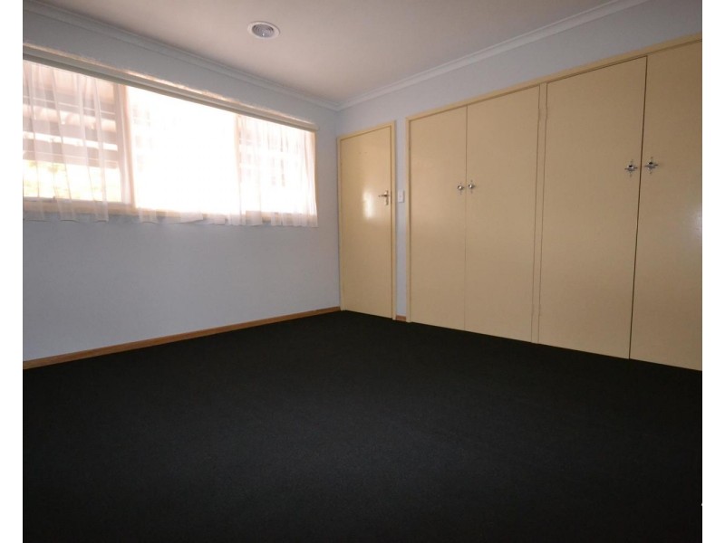 49 Pembroke Road, Mooroolbark VIC 3138