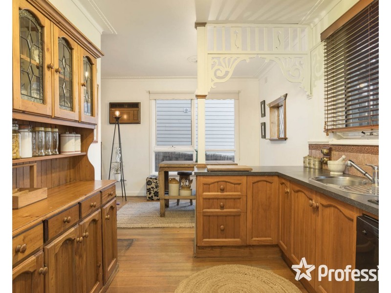 5 Evon Avenue, Ringwood East VIC 3135